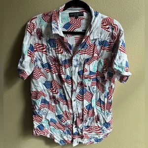 Size large never worn American flag button up perfect for summer and 4th of July